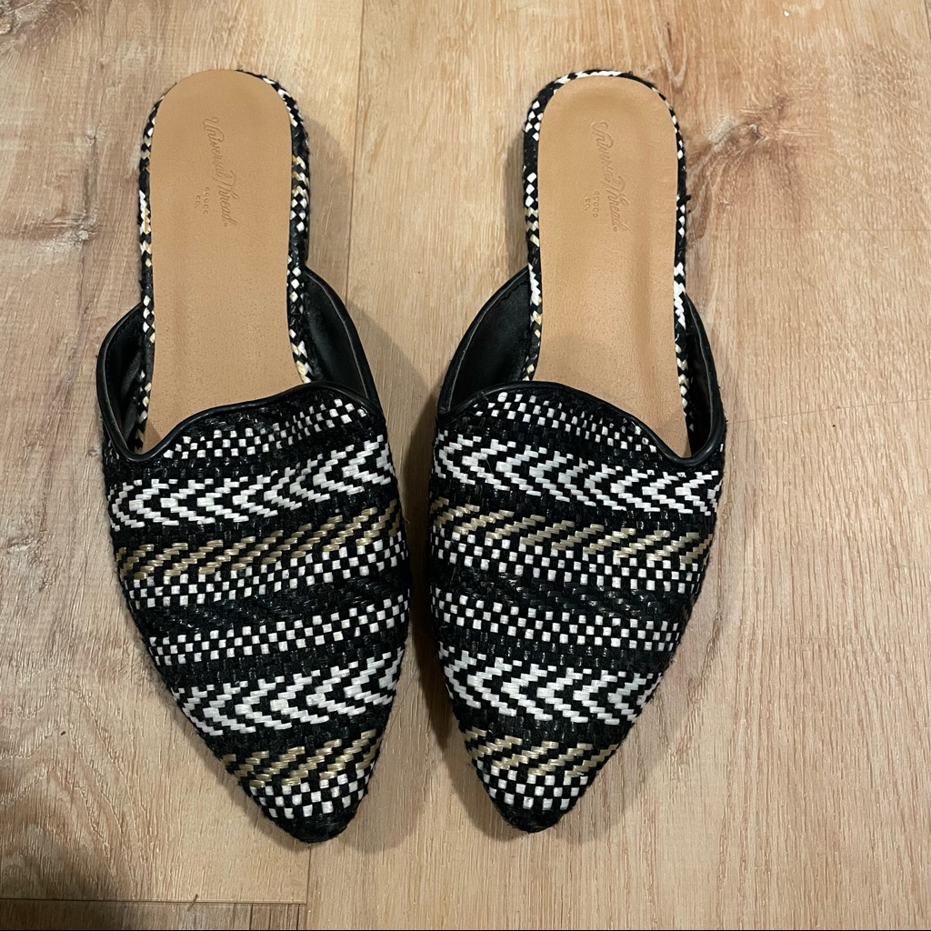 Universal Thread Flat Mules